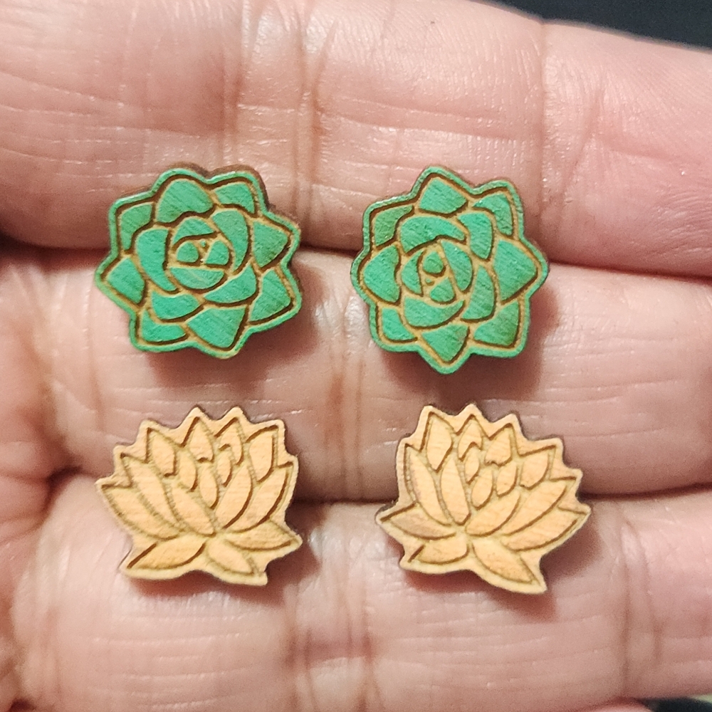 Wooden plant studs